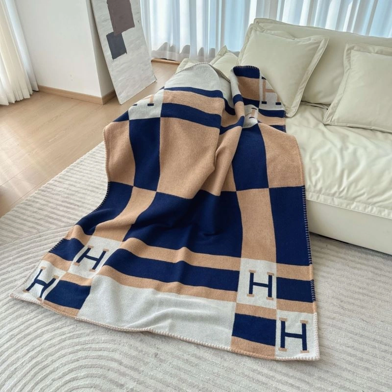 Breathable Hermes Blanket 256595