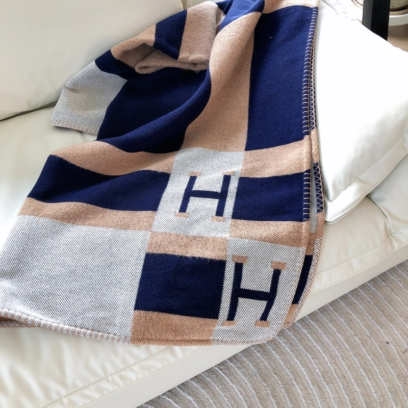Breathable Hermes Blanket 256595