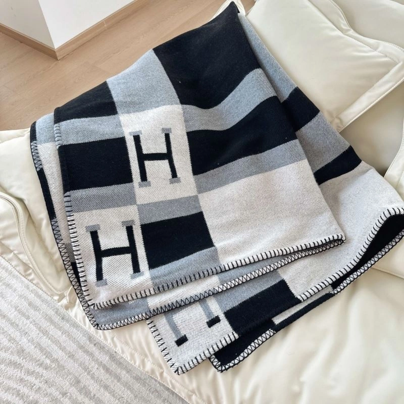 TravelReady Hermes Blanket 256646