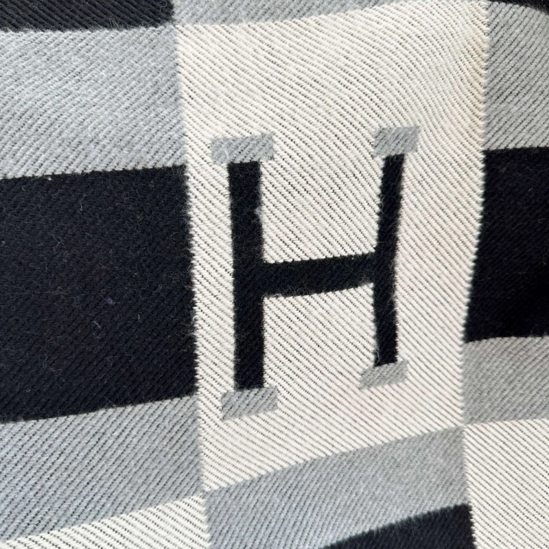 TravelReady Hermes Blanket 256646