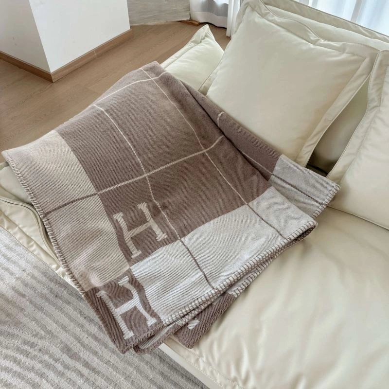 OdorResistant Hermes Blanket 256601