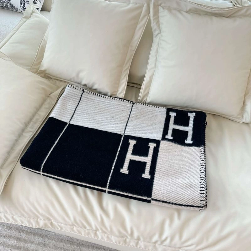 Bold Hermes Blanket 256581