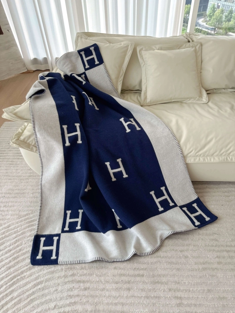 StreetReady Hermes Blanket 256592