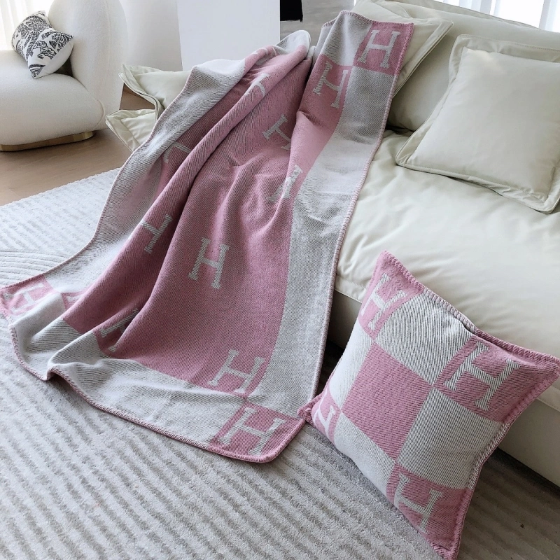 Cozy Hermes Blanket 256585