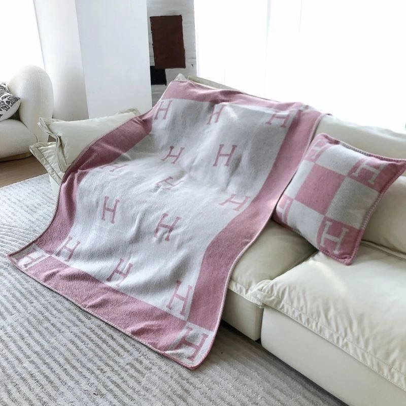 Cozy Hermes Blanket 256585