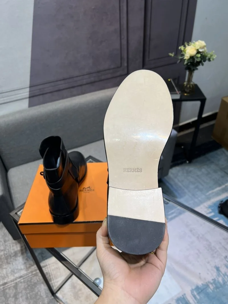 Hermes Boots Compact 26305