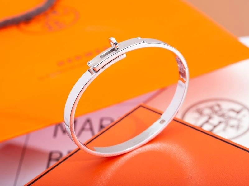 Timeless Hermes Bracelets 247395