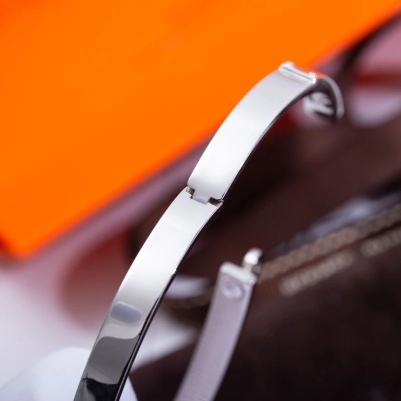 Timeless Hermes Bracelets 247395