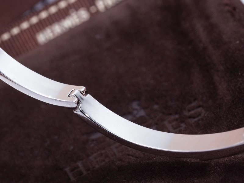 Timeless Hermes Bracelets 247395