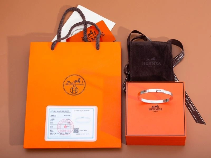 Timeless Hermes Bracelets 247395