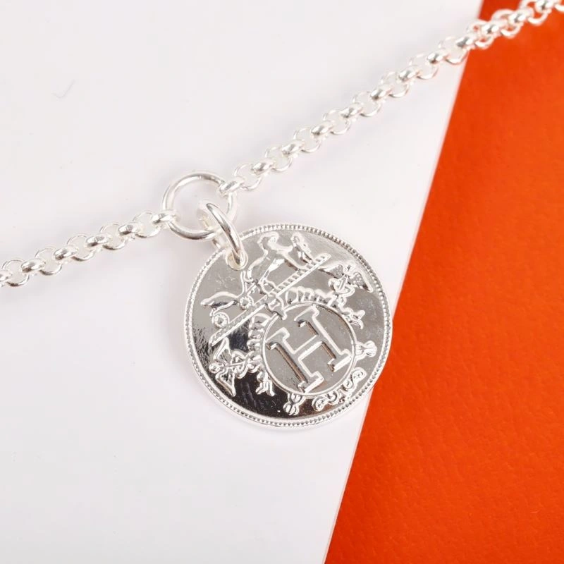 Sporty Hermes Bracelets 247589