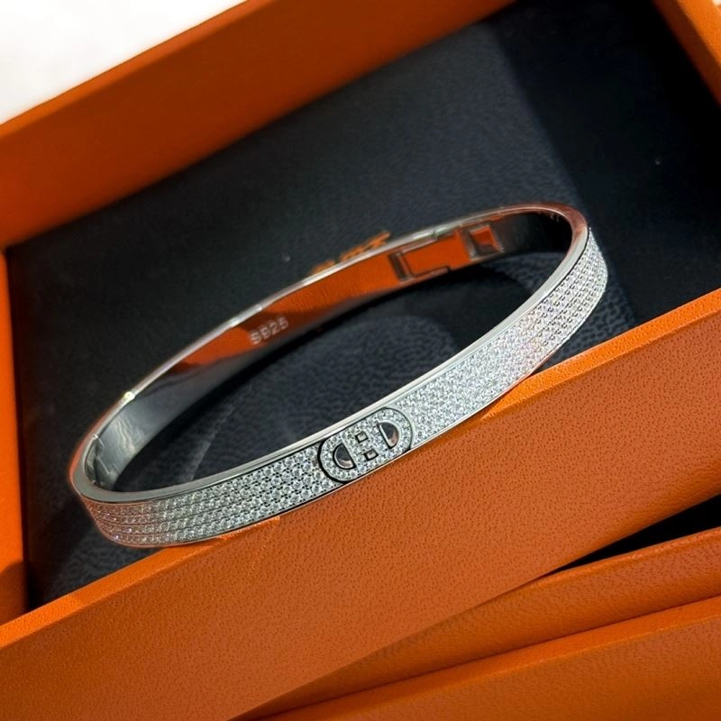 Supportive Hermes Bracelets 247517
