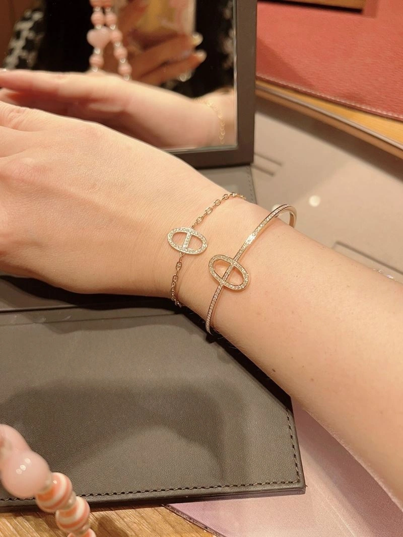 Elegant Hermes Bracelets 247516