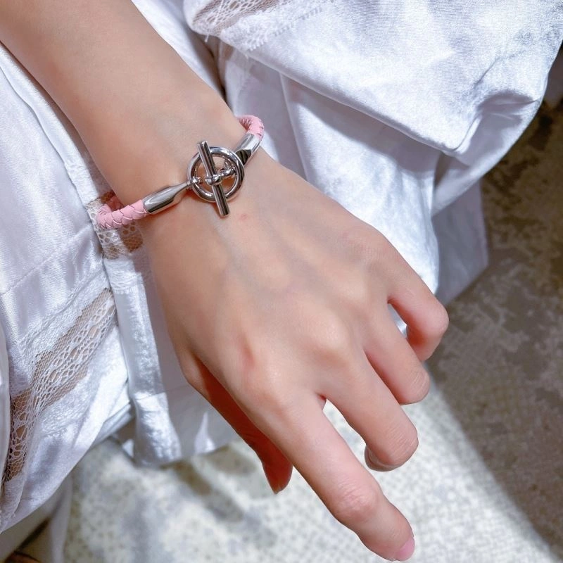 Comfortable Hermes Bracelets 247526