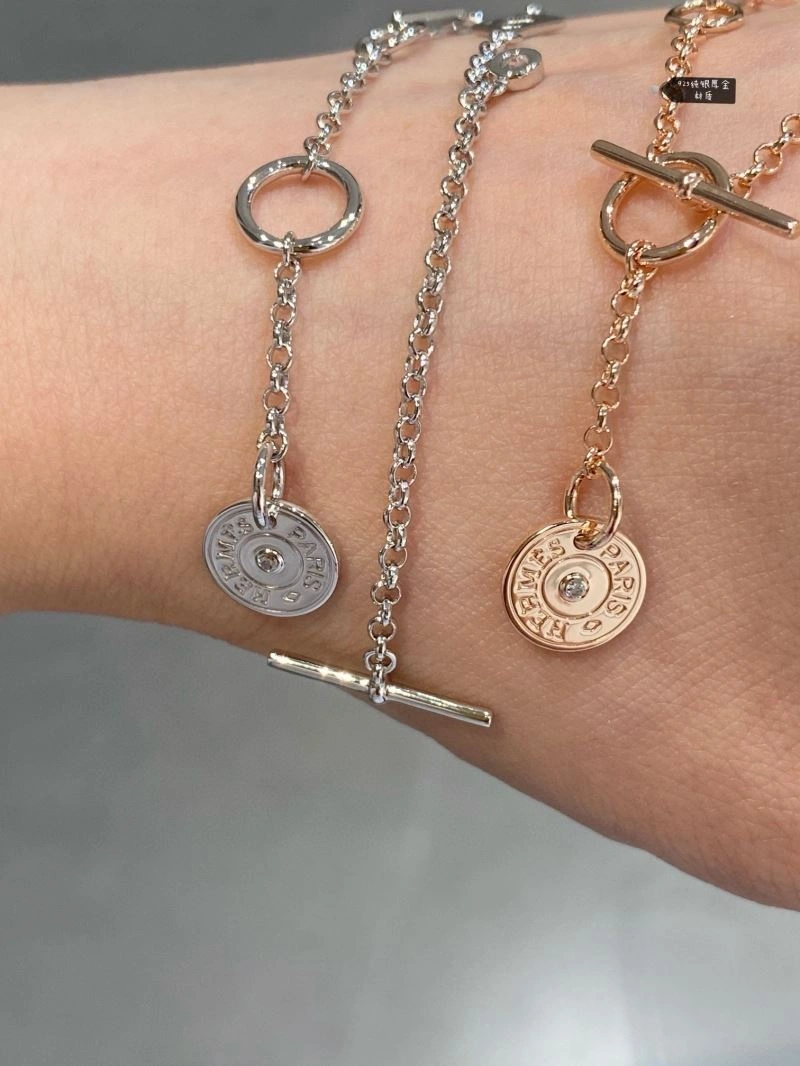 Comfortable Hermes Bracelets 247359