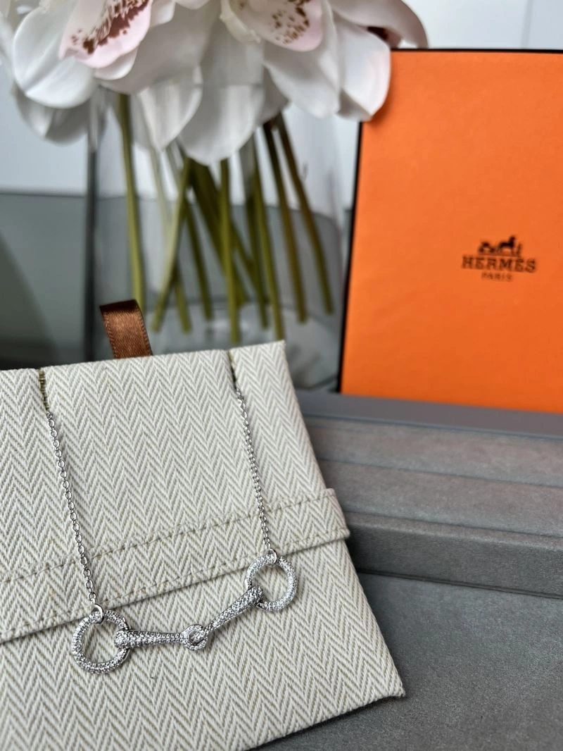 Sleek Hermes Bracelets 247317