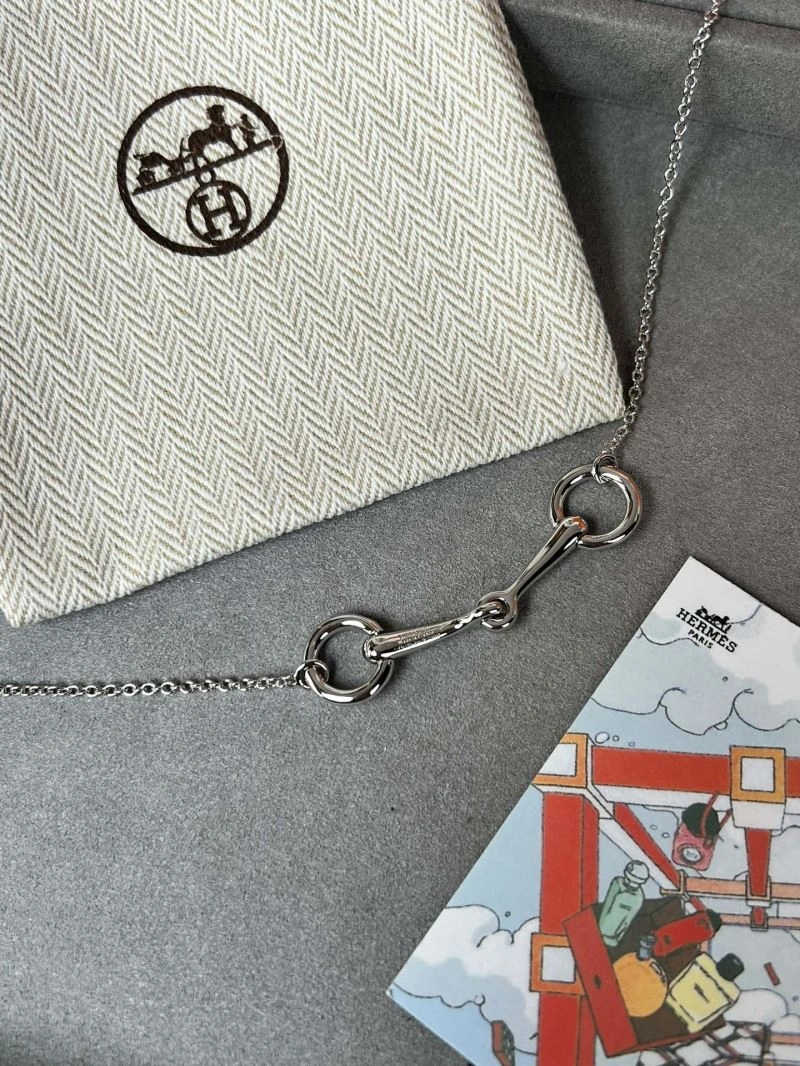 Sleek Hermes Bracelets 247317