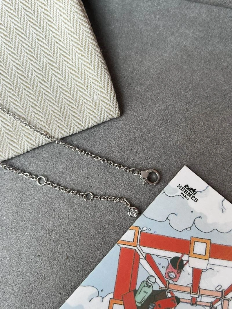Sleek Hermes Bracelets 247317