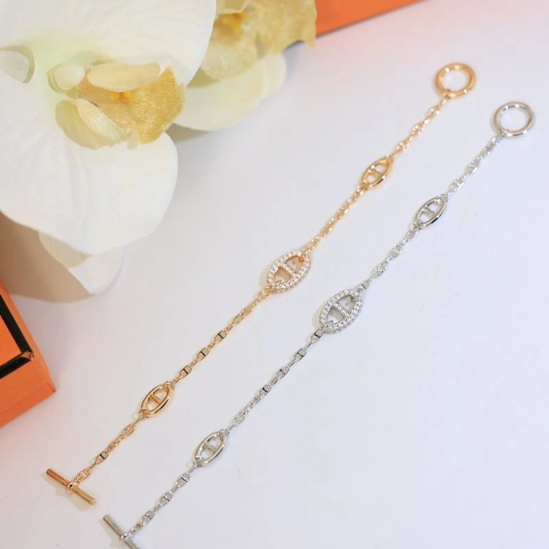 Sophisticated Hermes Bracelets 247240