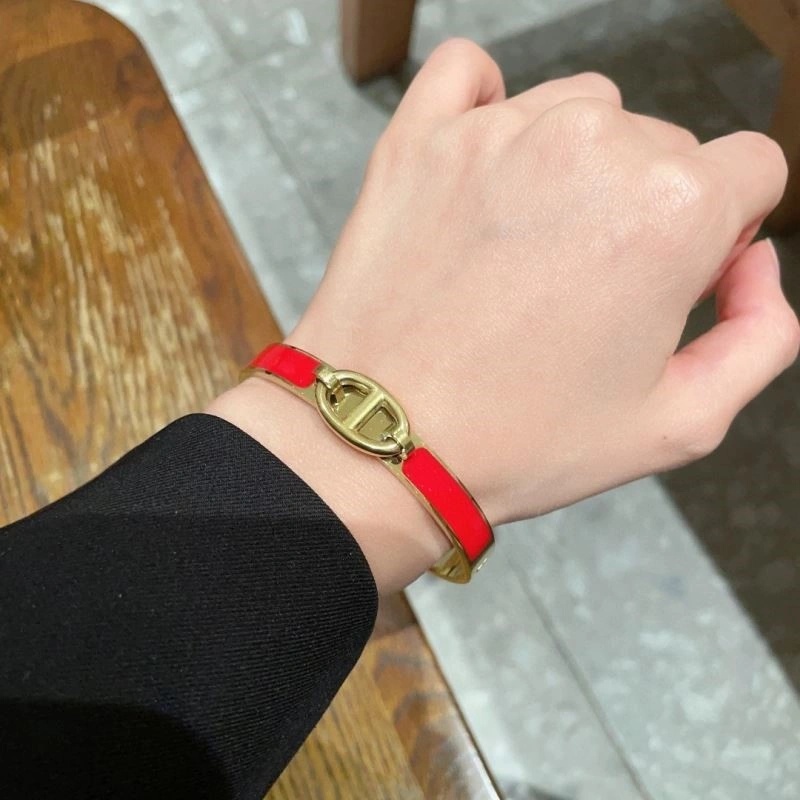 Tailored Hermes Bracelets 247093