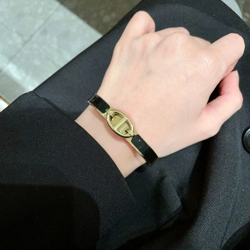 Hermes Bracelets Functional 247109