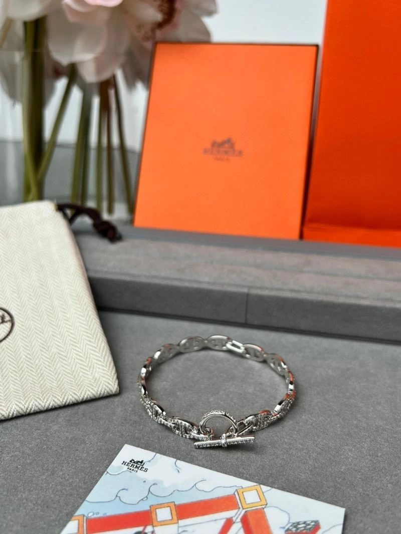 UrbanChic Hermes Bracelets 247104