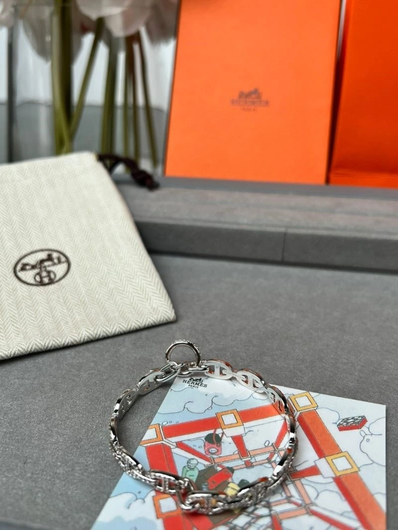 UrbanChic Hermes Bracelets 247104