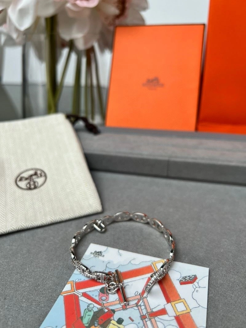 UrbanChic Hermes Bracelets 247104