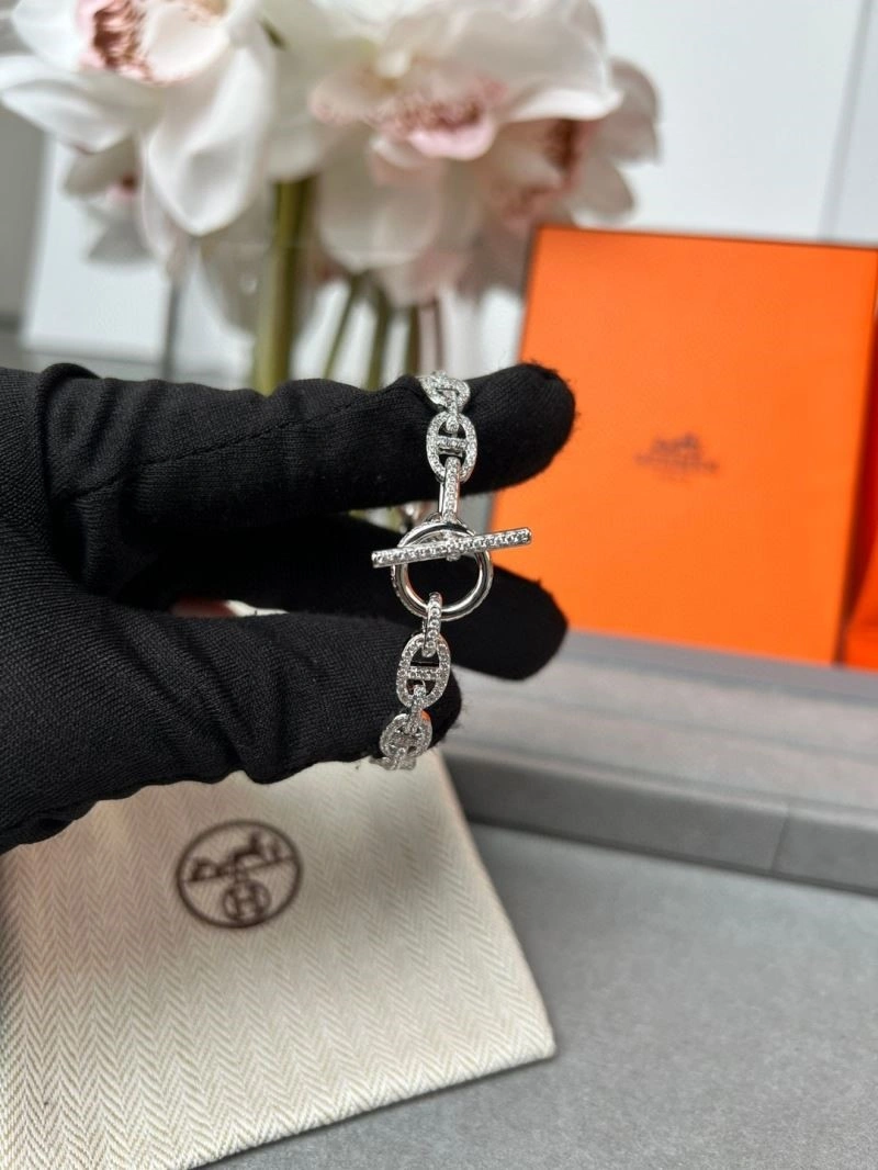 UrbanChic Hermes Bracelets 247104