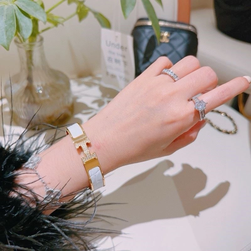 Fashionable Hermes Bracelets 247081