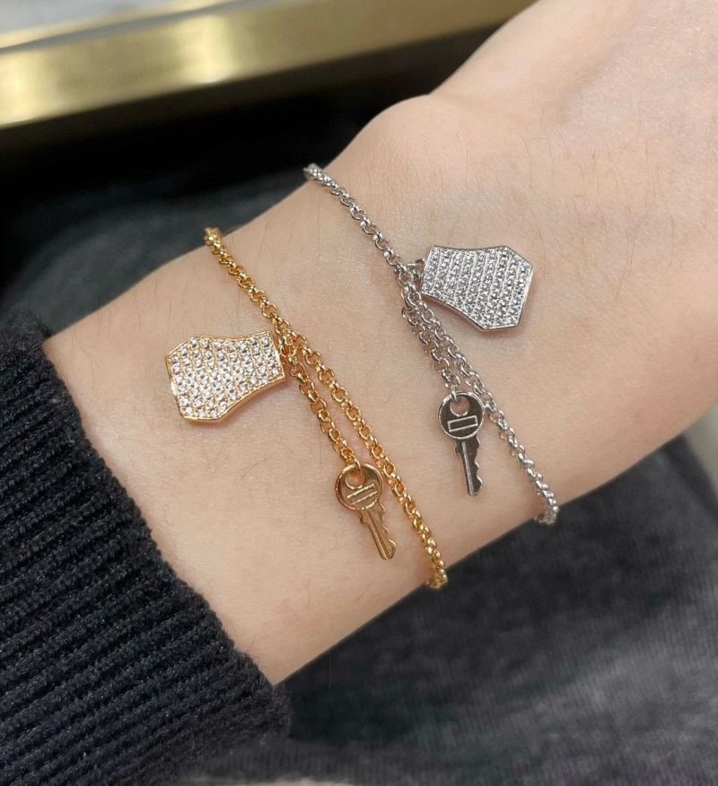 Timeless Hermes Bracelets 247019