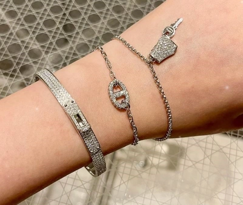 Timeless Hermes Bracelets 247019