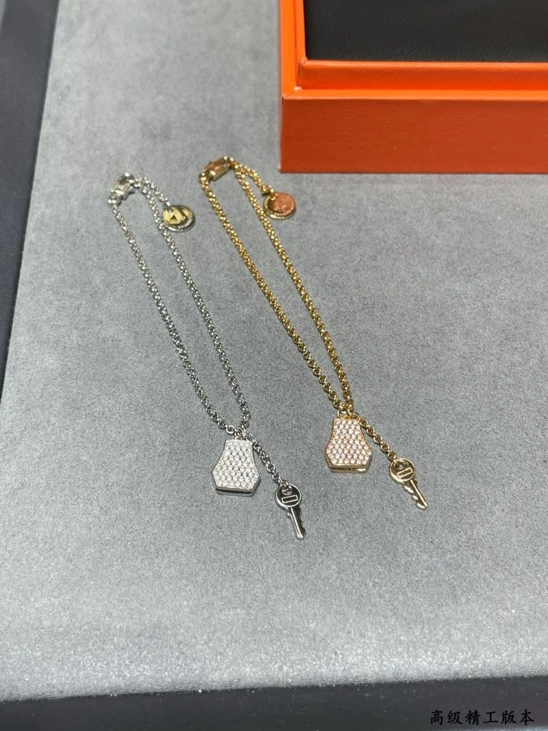 Timeless Hermes Bracelets 247019