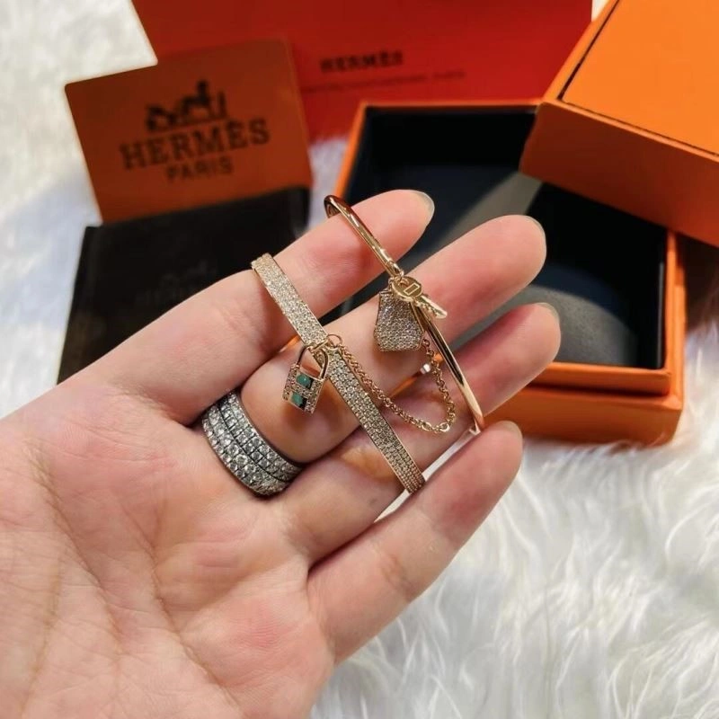 Chic Hermes Bracelets 246990