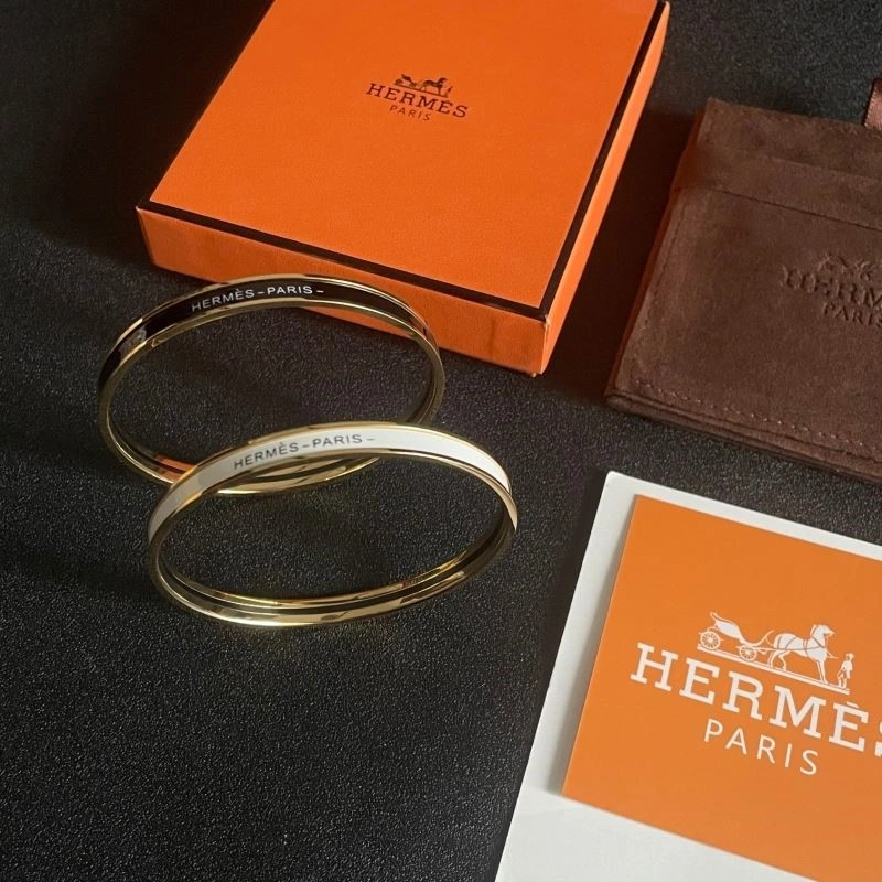 Trendsetting Hermes Bracelets 246938