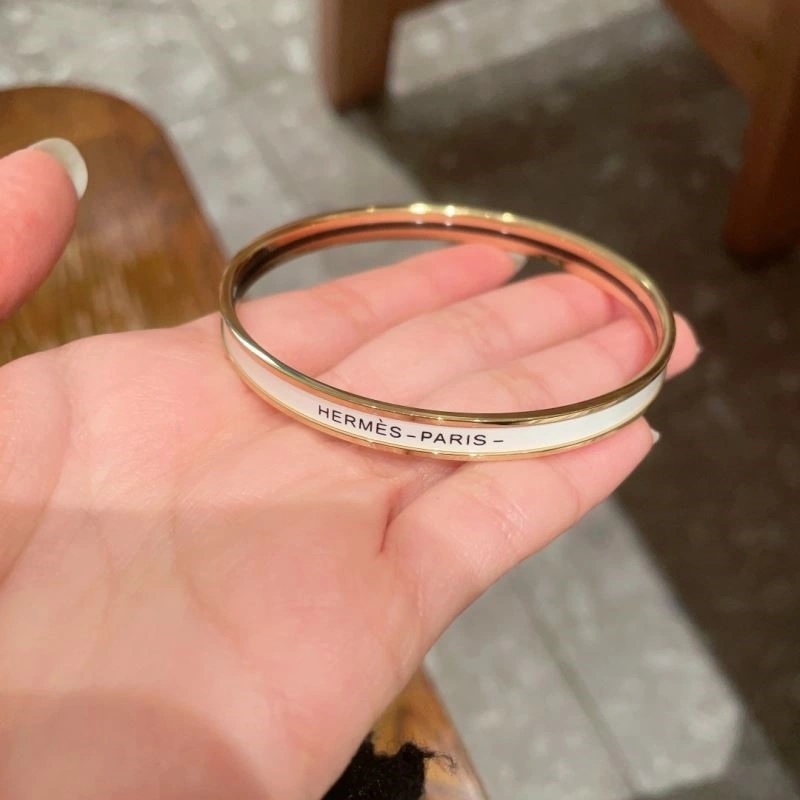 Trendsetting Hermes Bracelets 246938