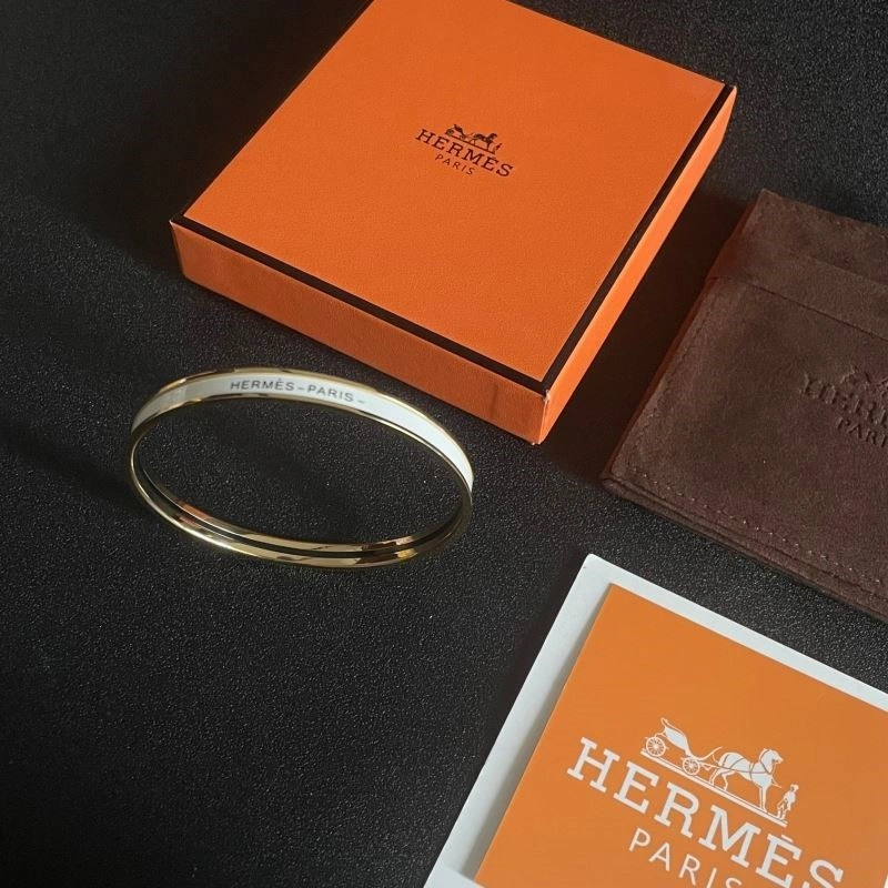 Trendsetting Hermes Bracelets 246938