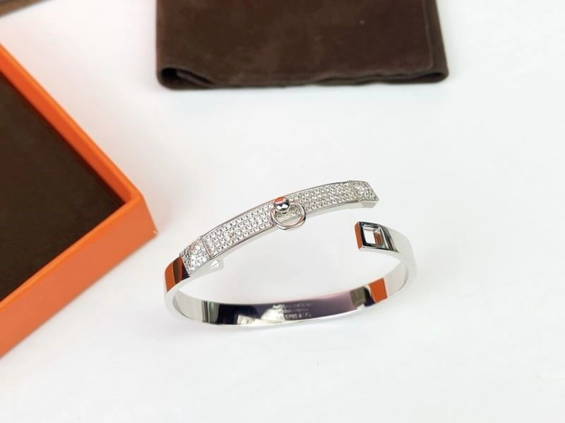Seasonal Hermes Bracelets 246868