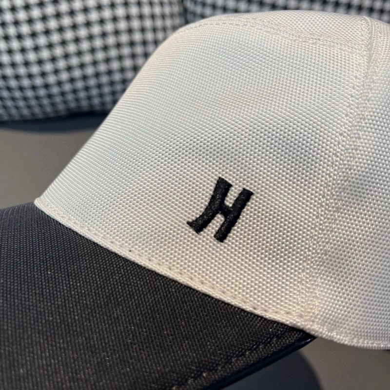 Hermes Caps BestValue 261264