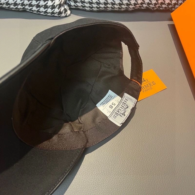 Hermes Caps ZipUp 261251
