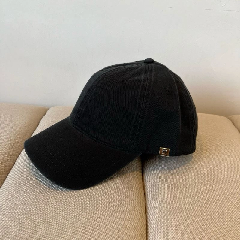 Modern Hermes Caps 258510