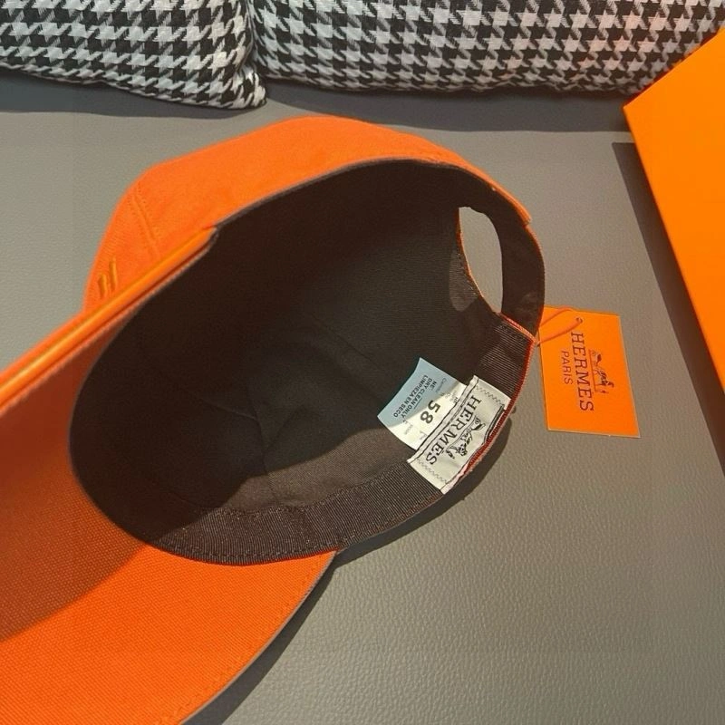 Hermes Caps Elegant 258507