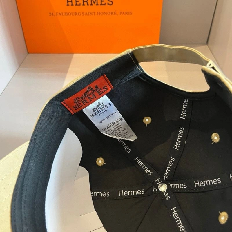 Hermes Caps Chic 261985