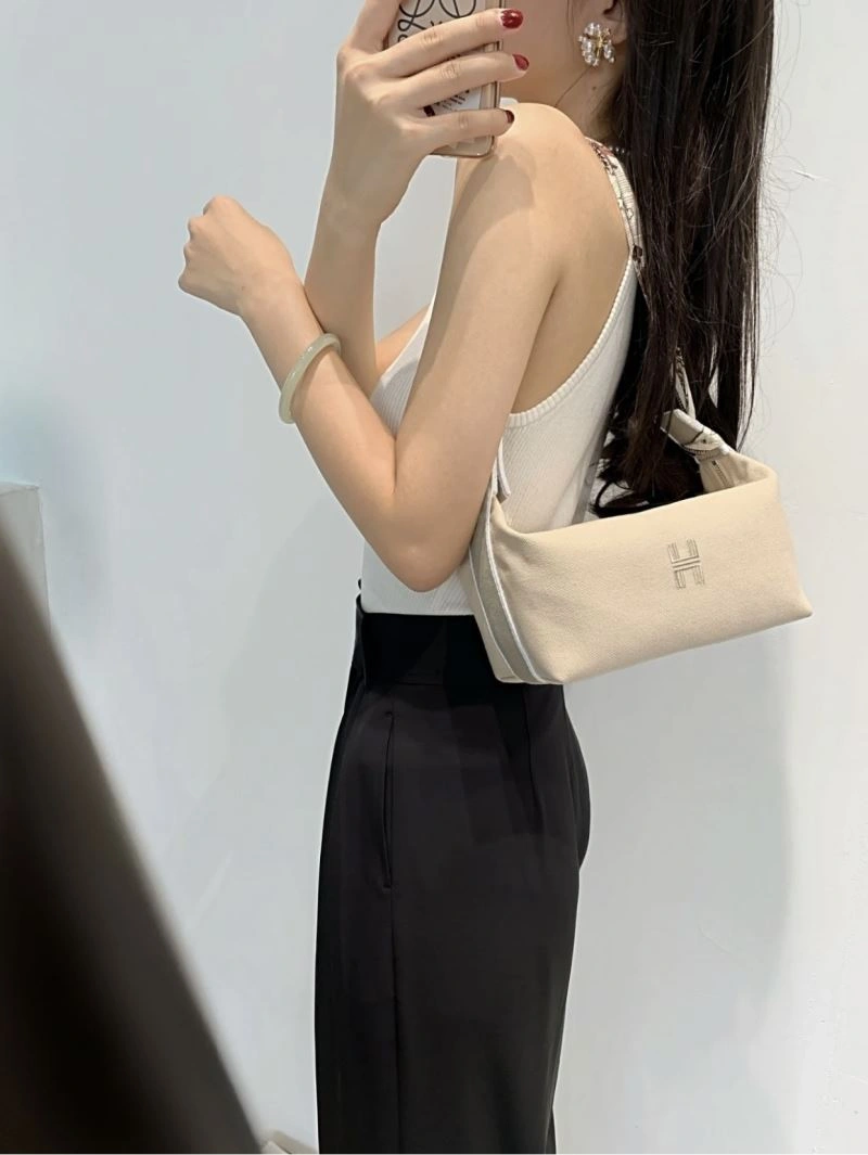 Hermes Cosmetic Bags Affordable 73731