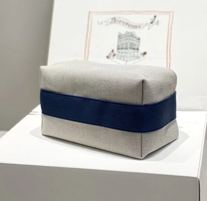 Hermes Cosmetic Bags Unisex 48330