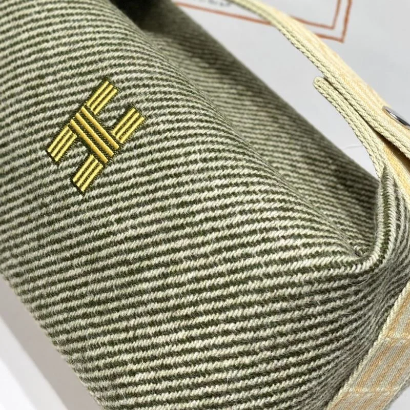 Reliable Hermes Cosmetic Bags 48309