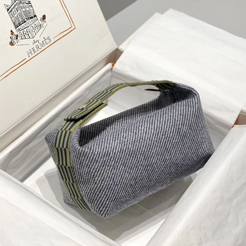 Hermes Cosmetic Bags Bright 48312