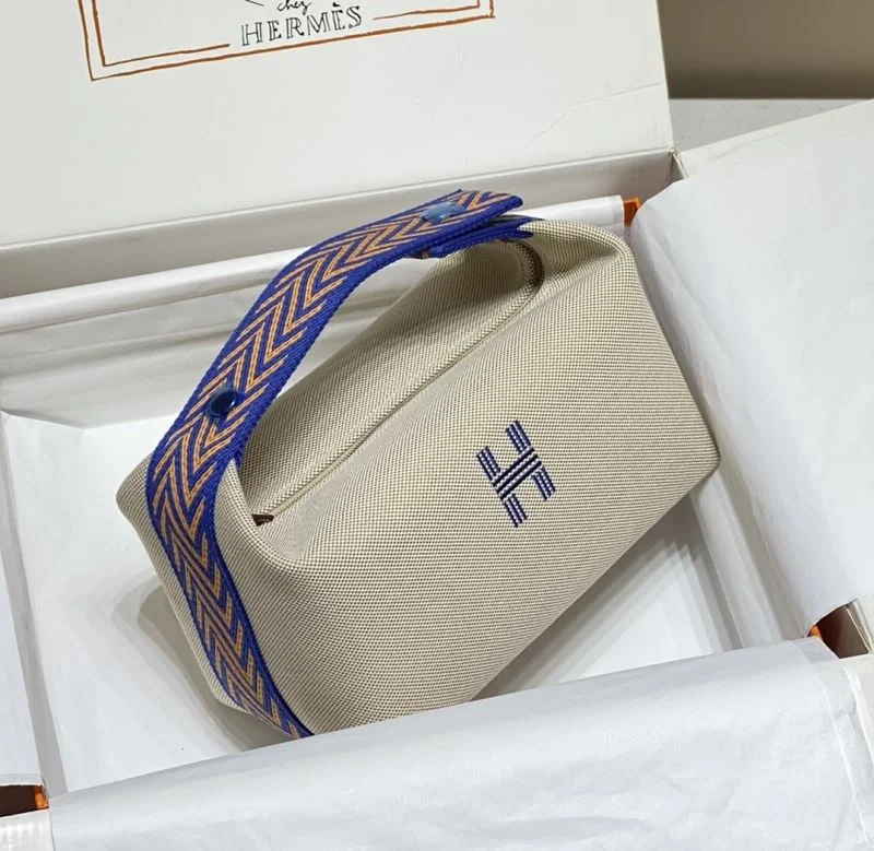 Hermes Cosmetic Bags Resilient 48324