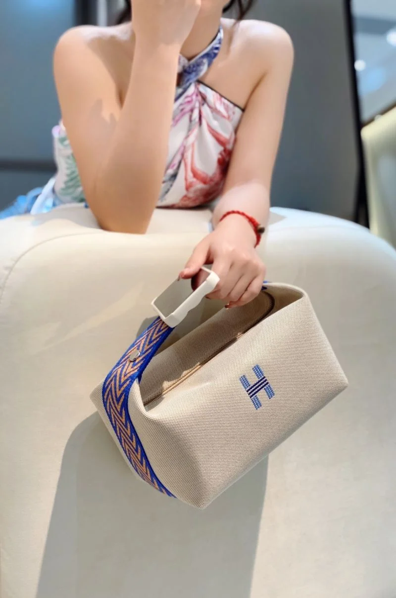 Hermes Cosmetic Bags Resilient 48324