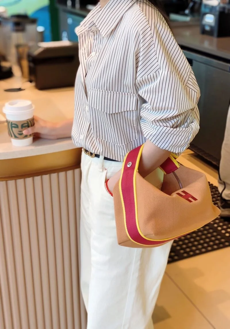 Practical Hermes Cosmetic Bags 48317